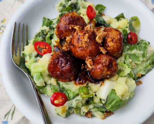 Vegetarische balletjes in ketjapsaus